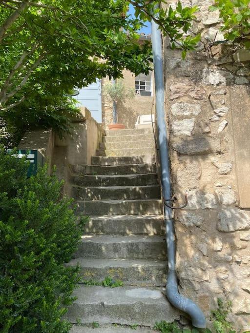 Appartement Eygalieres Avec Petit Jardin מראה חיצוני תמונה