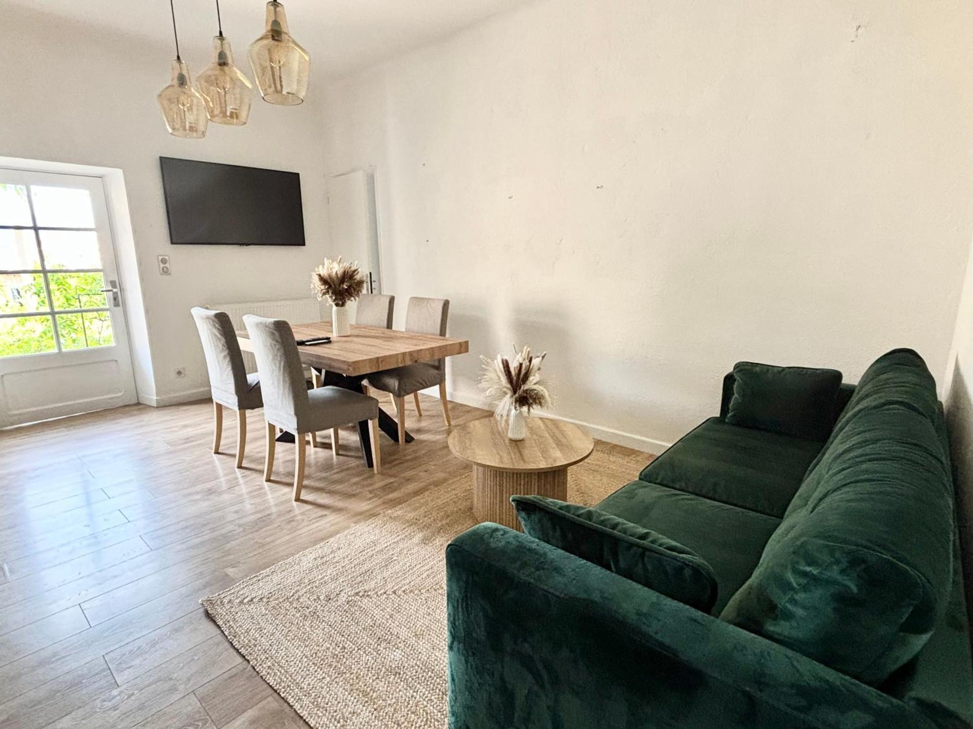 Appartement Eygalieres Avec Petit Jardin מראה חיצוני תמונה